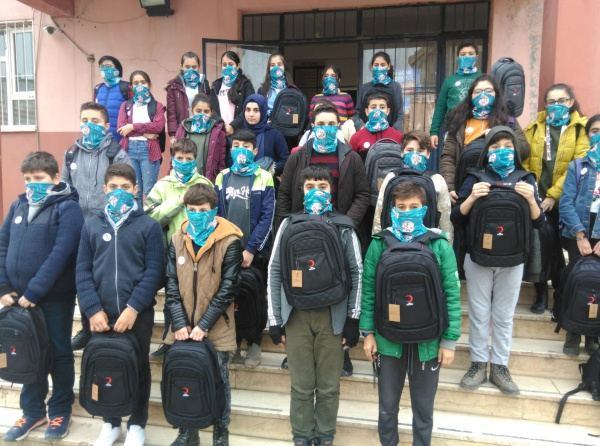 Mardin Kızıltepe Mehmet Akif İnan Ortaokulunda 35 Kızılay Gönüllüsü